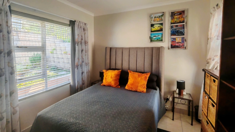 4 Bedroom Property for Sale in Island View Western Cape